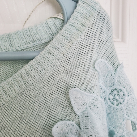 Forever 21 Cold Shoulder Sweater - Picture 3 of 5